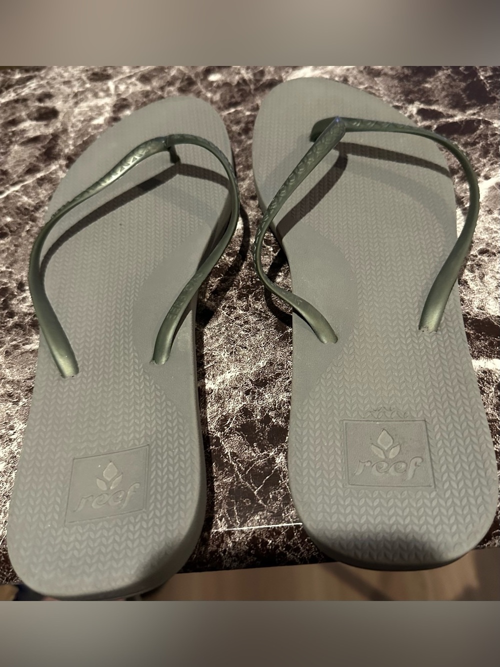 Reef Women’s Olive Green Flip Flop Sandals